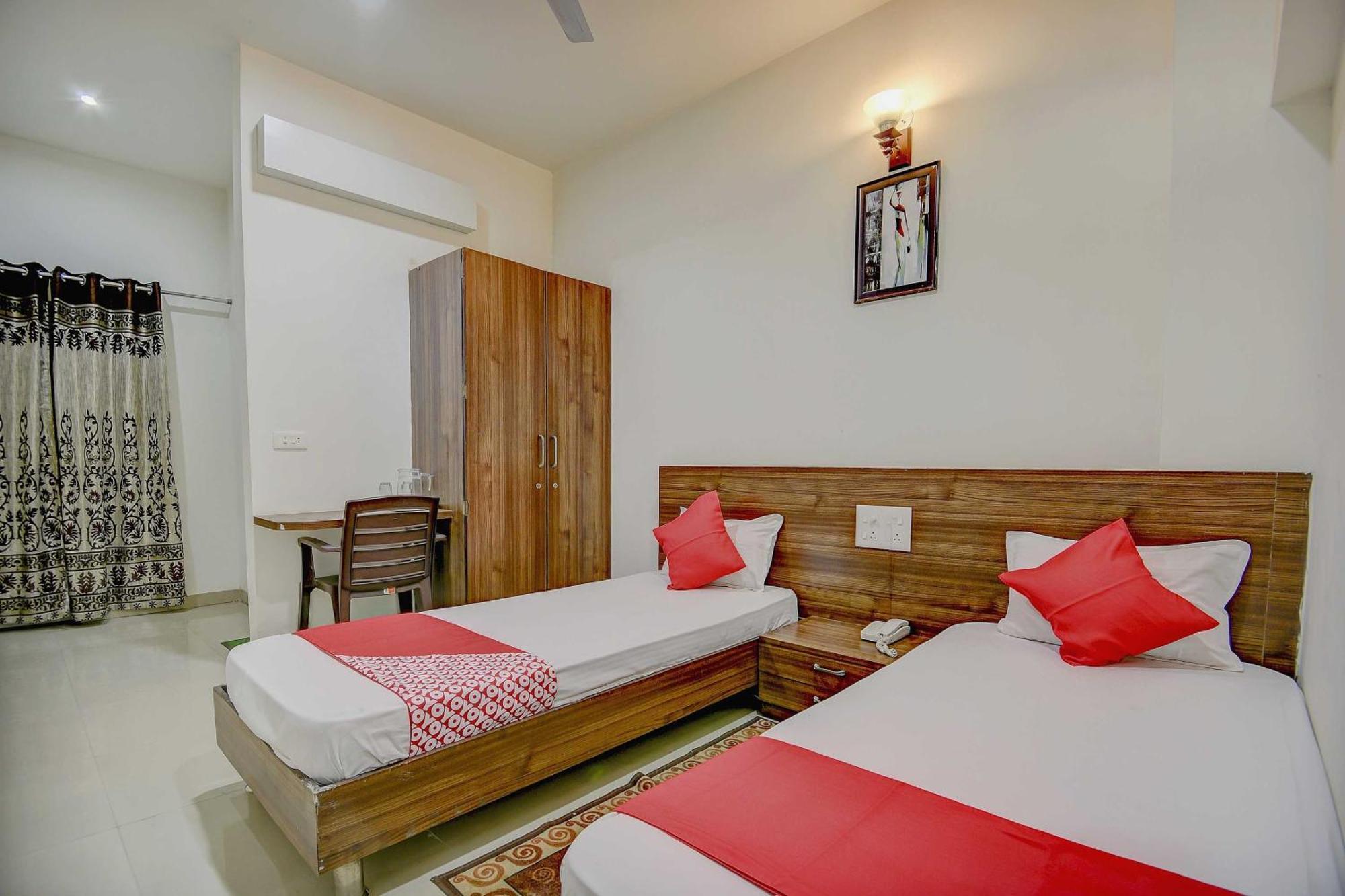 Hotel O Plus Corporate One Khapa  Dış mekan fotoğraf