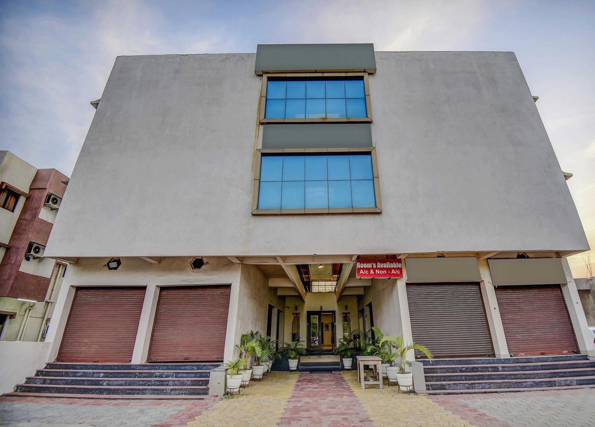 Hotel O Plus Corporate One Khapa  Dış mekan fotoğraf