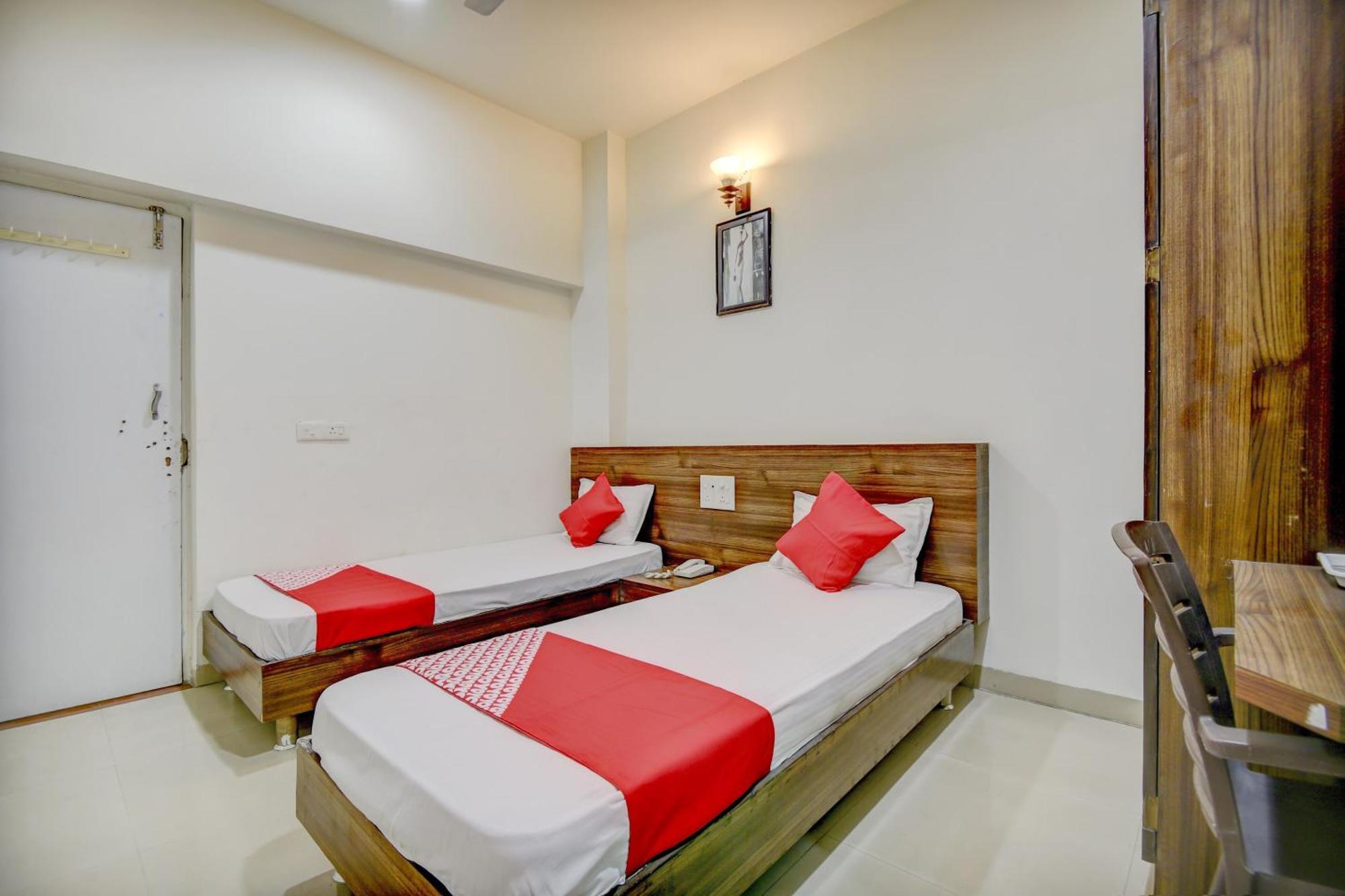 Hotel O Plus Corporate One Khapa  Dış mekan fotoğraf