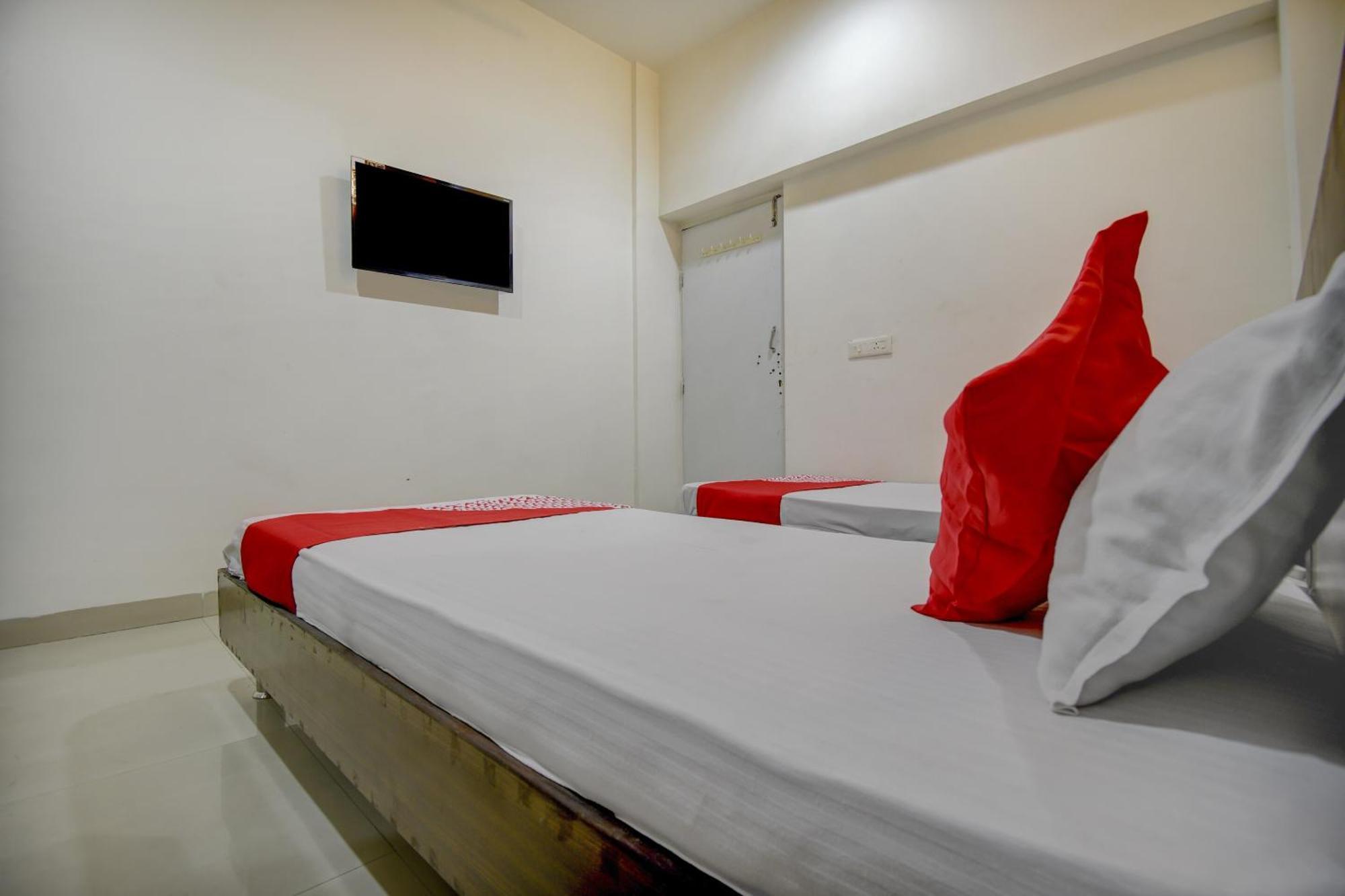 Hotel O Plus Corporate One Khapa  Dış mekan fotoğraf